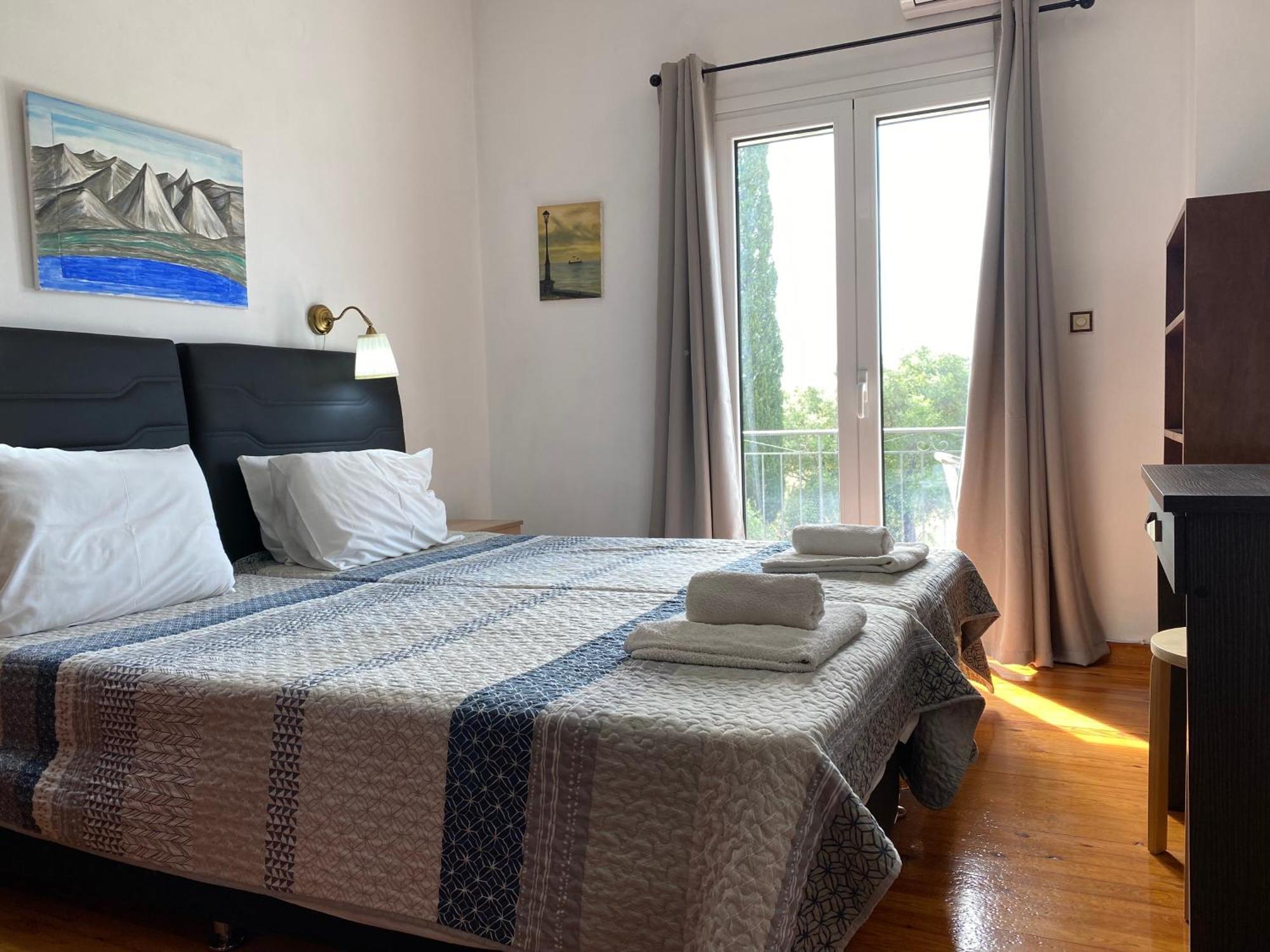 Alexander Apartments Рода Екстериор снимка