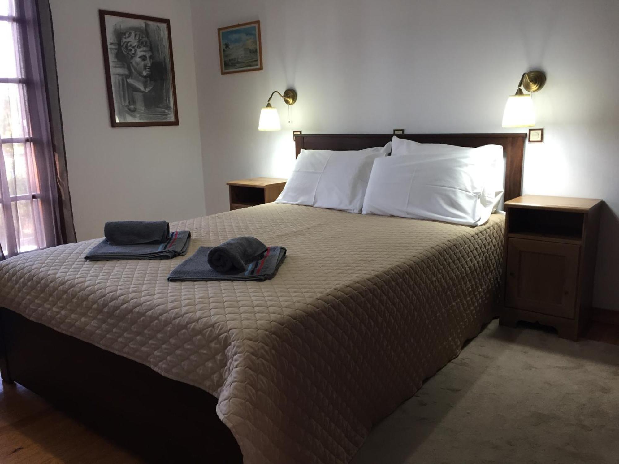 Alexander Apartments Рода Екстериор снимка